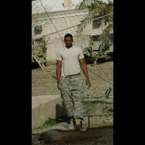 Meet your Posher, Emmanuel